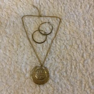 Women’s Necklace and Earrings